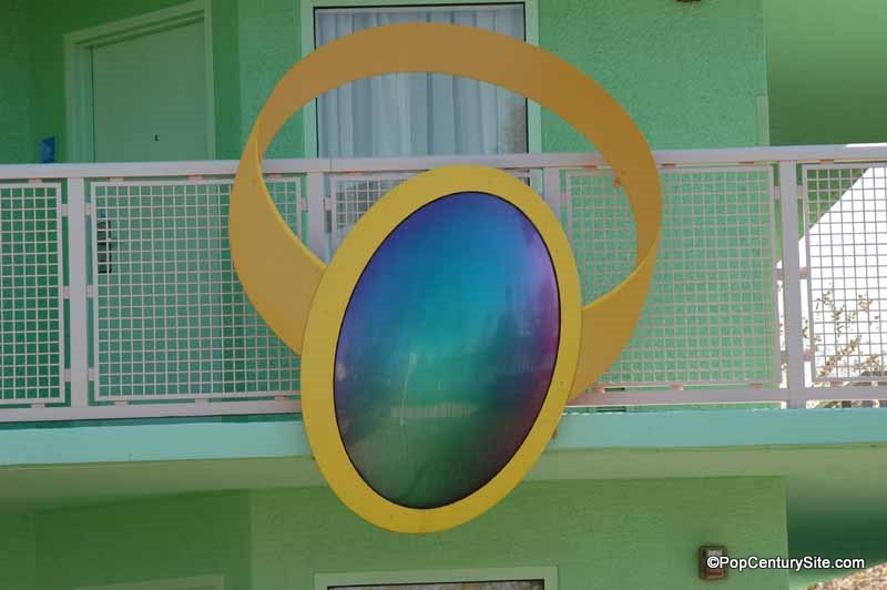 Mood Ring on Seventies Building